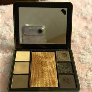 Bobbi Brown Gold and Black Eyeshadow Palette